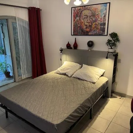 Apartman Le Rouget Beaucaire