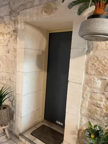 Le Rouget Beaucaire (Gard)