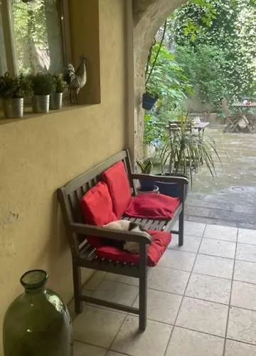 Le Rouget Apartamento